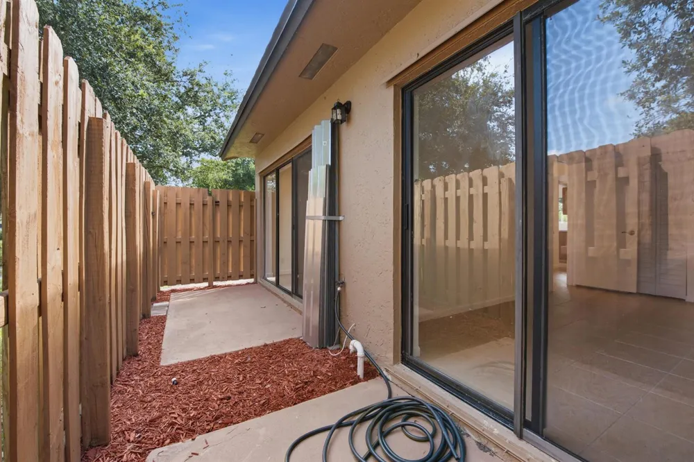 2267 NW 37th Avenue Coconut Creek, FL 33066