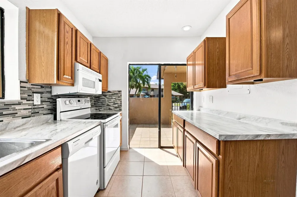 2267 NW 37th Avenue Coconut Creek, FL 33066