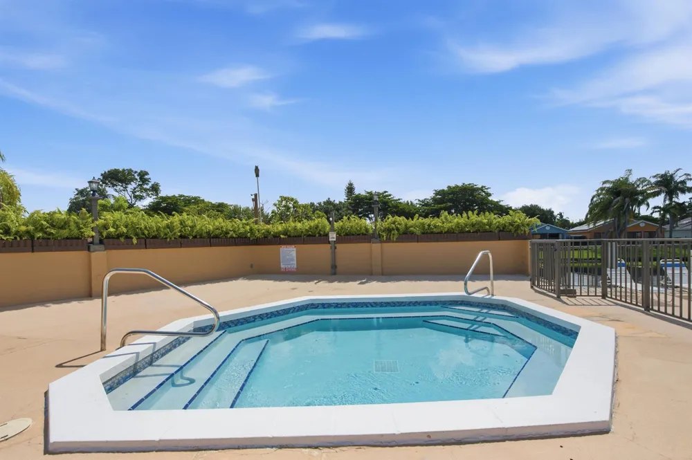 2267 NW 37th Avenue Coconut Creek, FL 33066