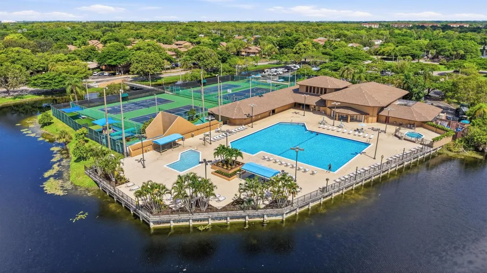 2267 NW 37th Avenue Coconut Creek, FL 33066