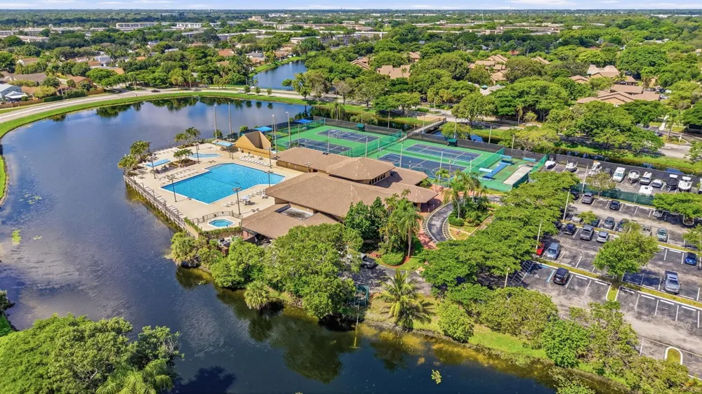 2267 NW 37th Avenue Coconut Creek, FL 33066