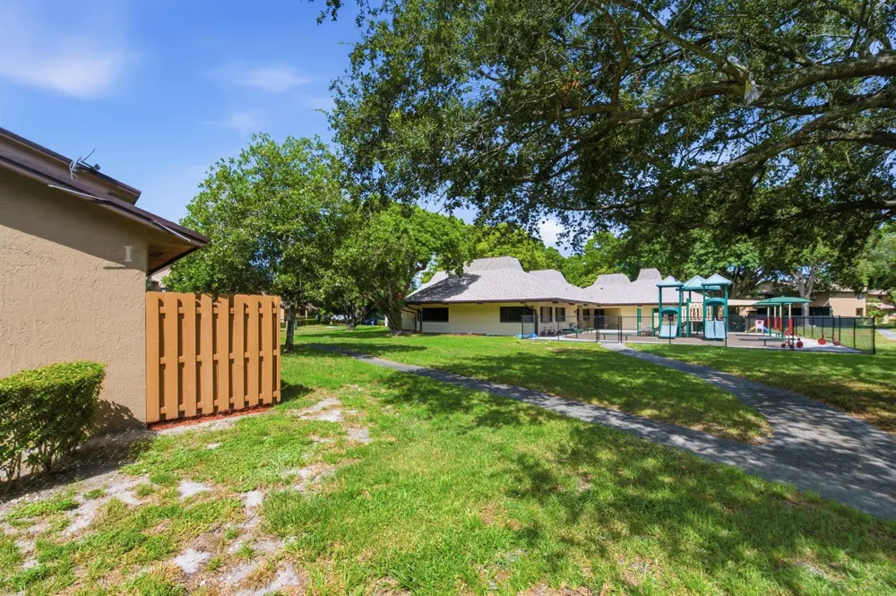 2267 NW 37th Avenue Coconut Creek, FL 33066