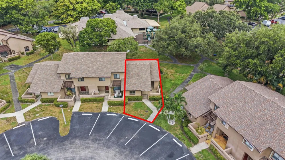 2267 NW 37th Avenue Coconut Creek, FL 33066