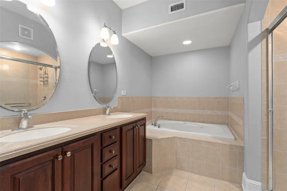 1563 COMMON WAY ROAD Orlando, FL 32814