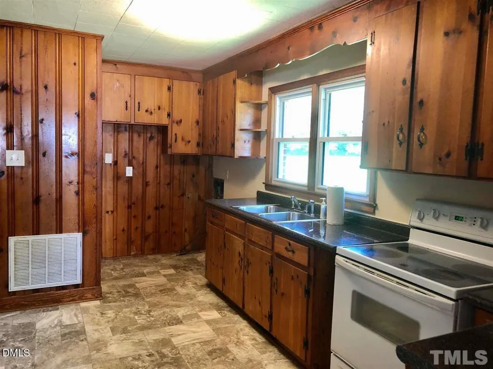 5217 U.s. 70 Mebane, NC 27302