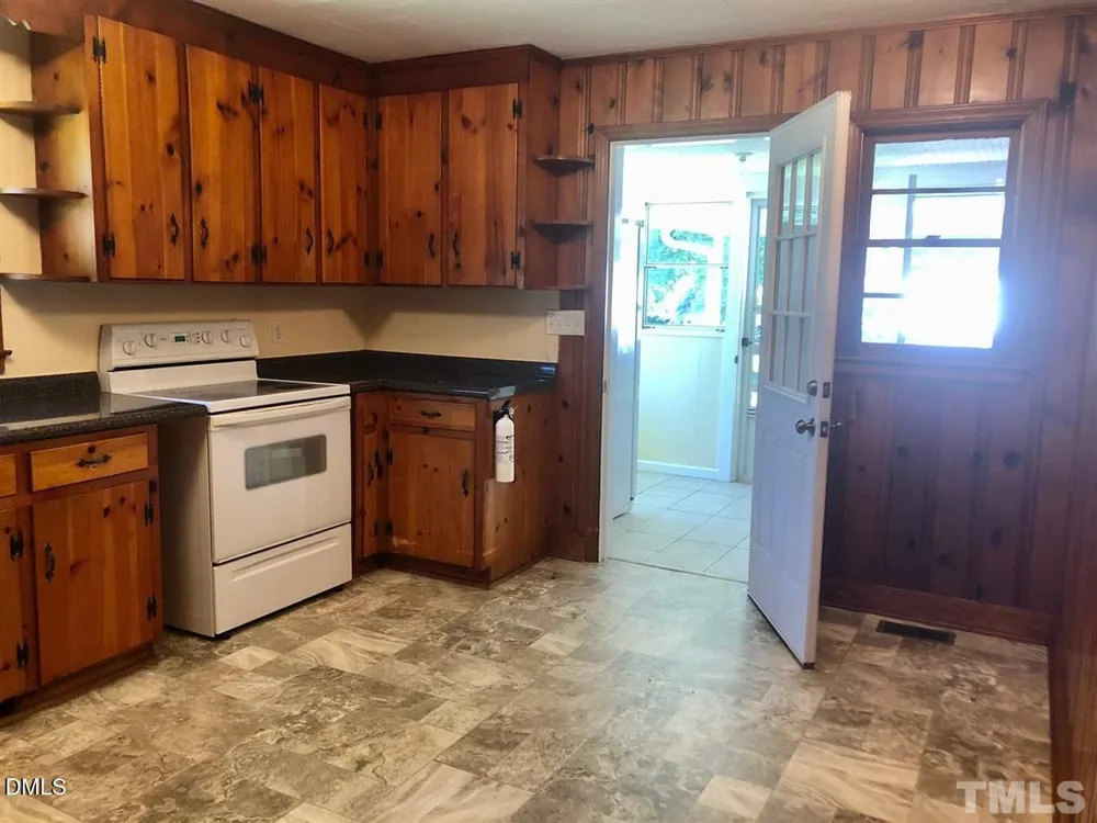 5217 U.s. 70 Mebane, NC 27302