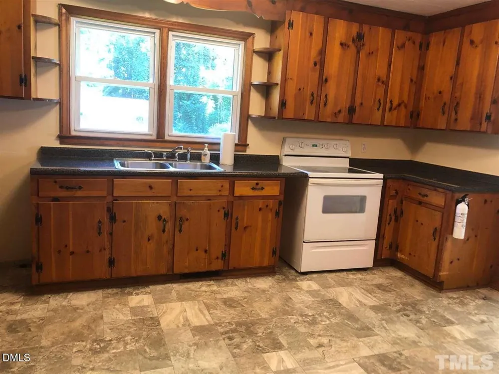 5217 U.s. 70 Mebane, NC 27302