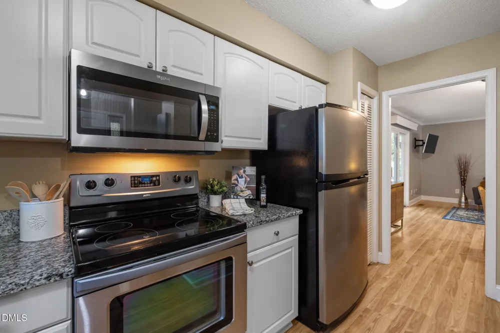 109 Sully Court Chapel Hill, NC 27514