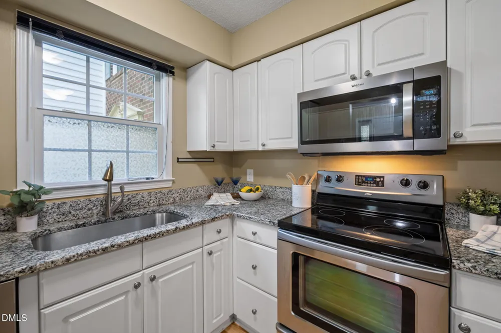 109 Sully Court Chapel Hill, NC 27514