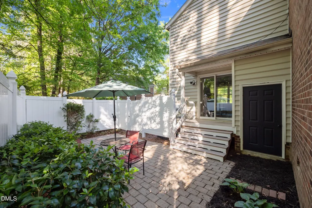 109 Sully Court Chapel Hill, NC 27514