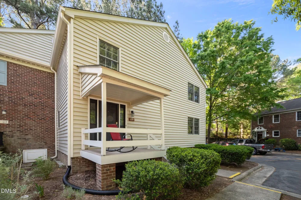 109 Sully Court Chapel Hill, NC 27514