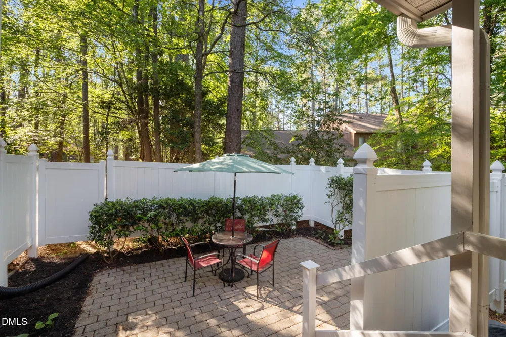 109 Sully Court Chapel Hill, NC 27514