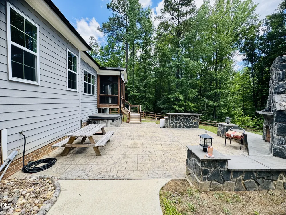 3658 Pleasants Ridge Drive Wake Forest, NC 27587