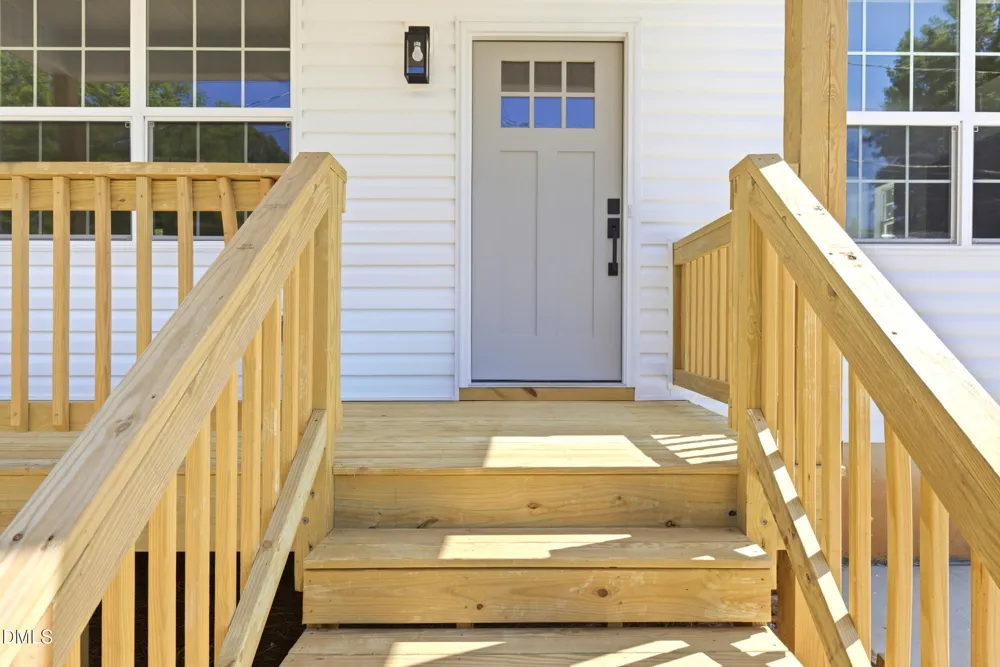924 E Davis Street Burlington, NC 27215