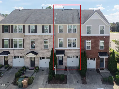 433 Berry Chase Way