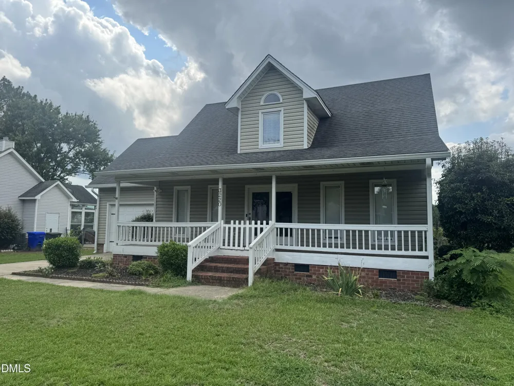 3220 Meeting Place Greenville, NC 27858