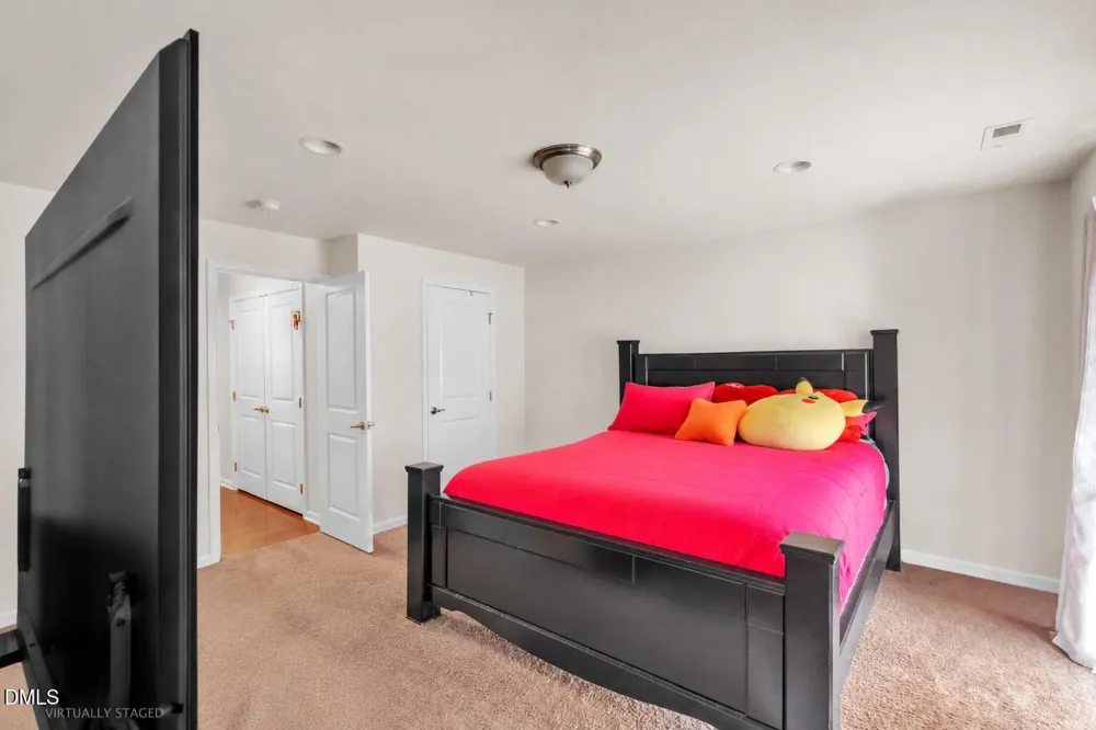 541 Pemberwich Place Cary, NC 27519