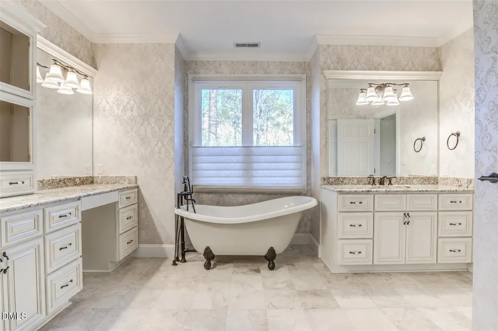 103 Withwyndle Court Cary, NC 27518