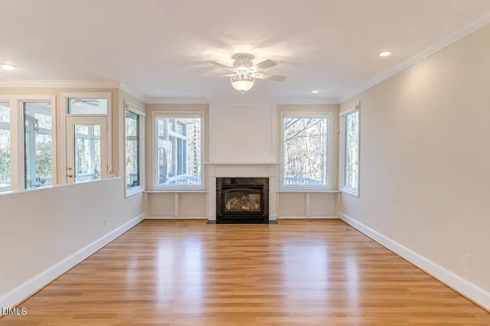 103 Withwyndle Court Cary, NC 27518