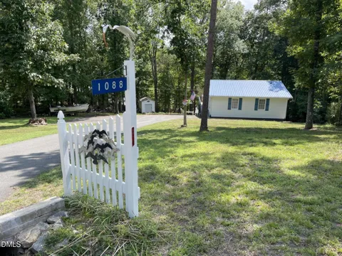 1088 Hyco Hills Road