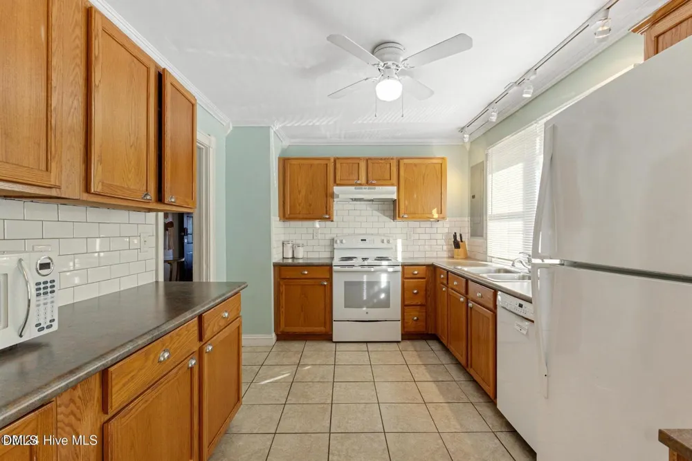 806 S 16th Street Wilmington, NC 28401