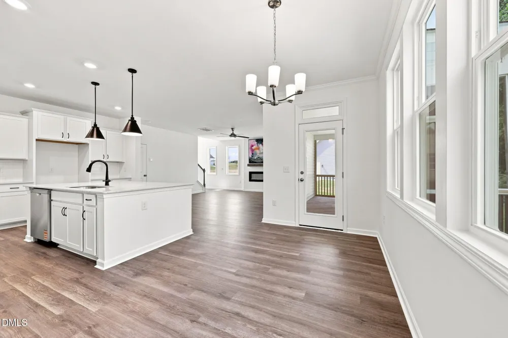 272 White Azalea Way Benson, NC 27504