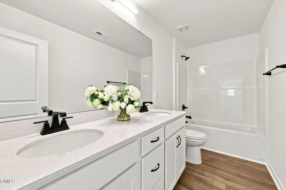 272 White Azalea Way Benson, NC 27504
