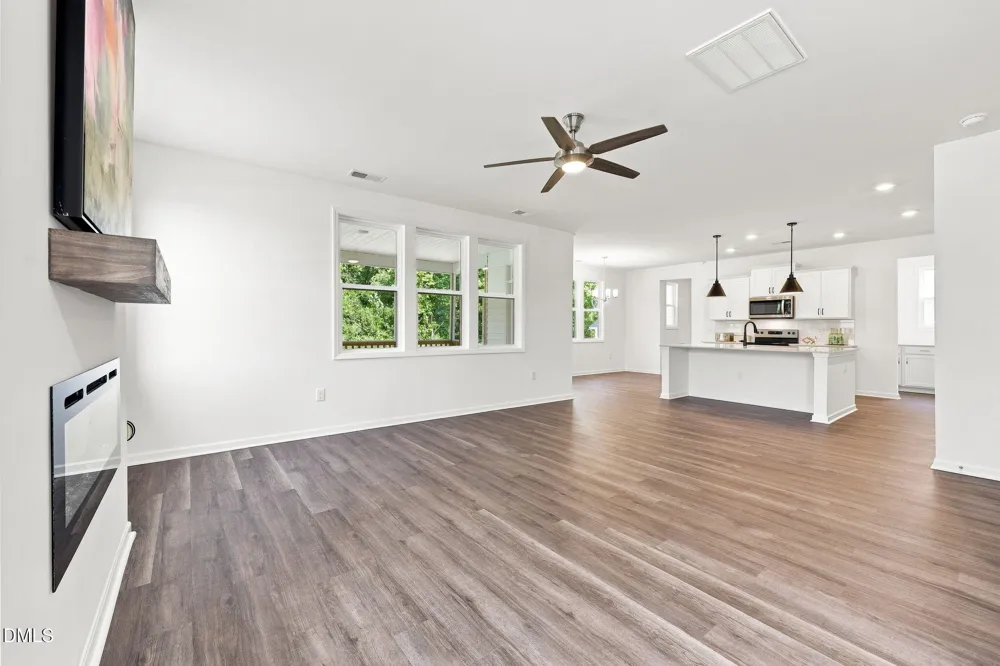 272 White Azalea Way Benson, NC 27504