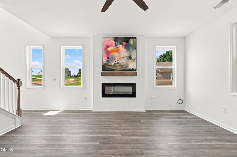 272 White Azalea Way Benson, NC 27504