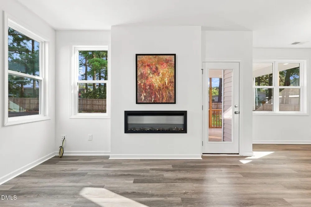 69 White Azalea Way Benson, NC 27504