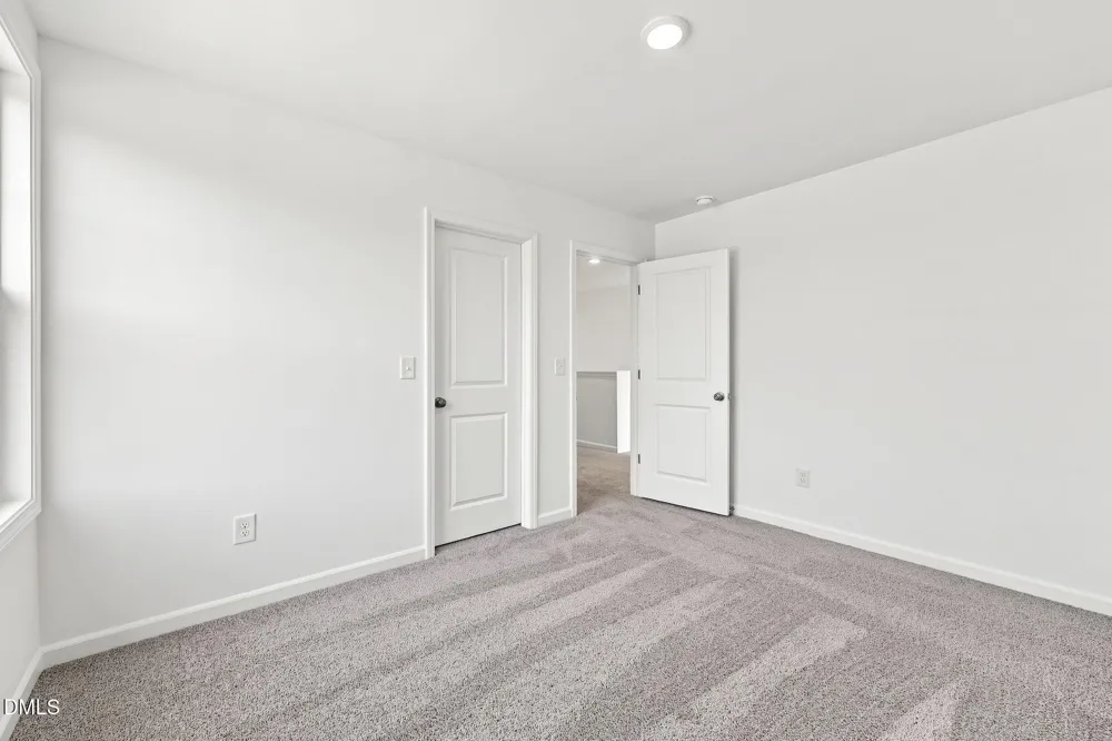 69 White Azalea Way Benson, NC 27504
