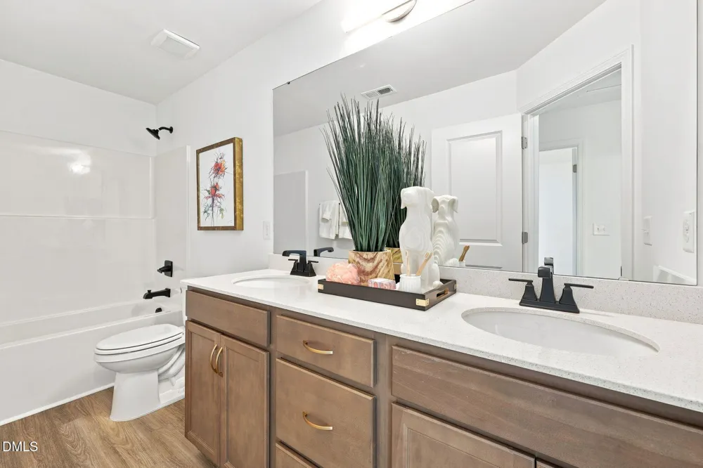 69 White Azalea Way Benson, NC 27504