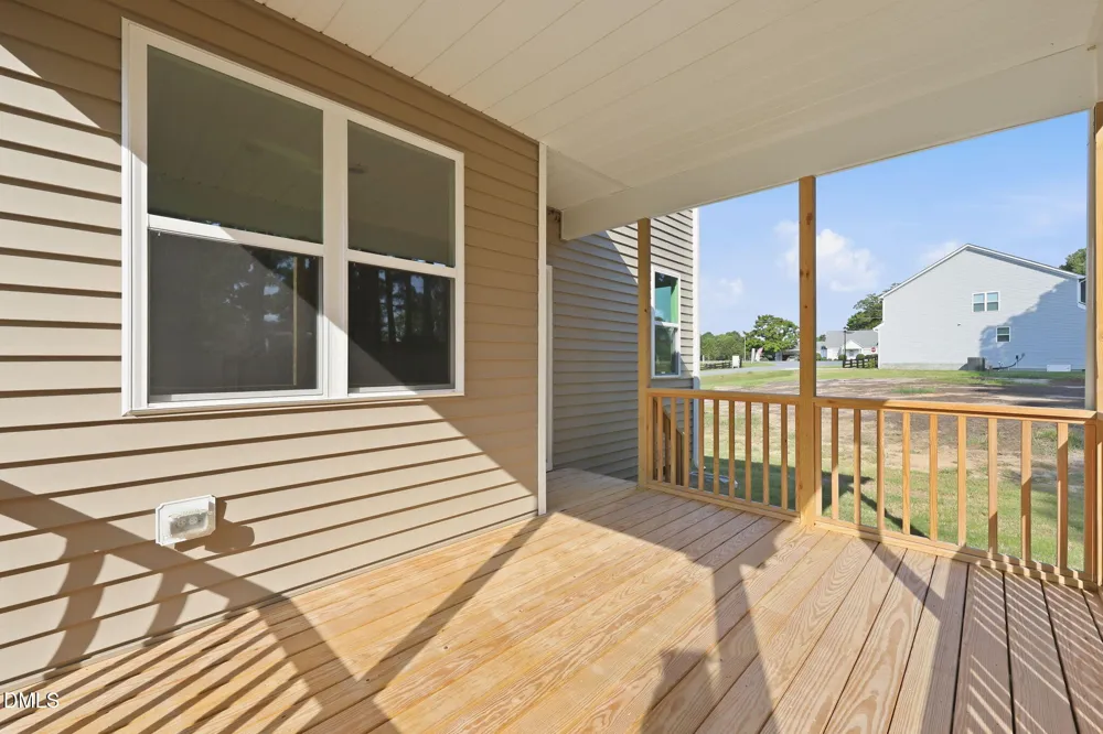 69 White Azalea Way Benson, NC 27504
