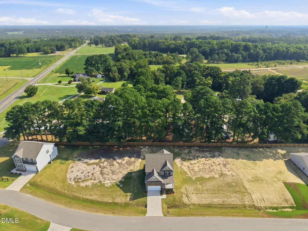 69 White Azalea Way Benson, NC 27504