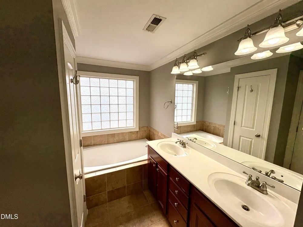 1315 Center Street Apex, NC 27502