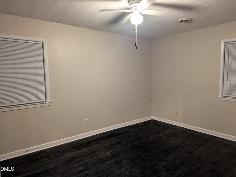 1020 Riverside Circle Spring Lake, NC 28390