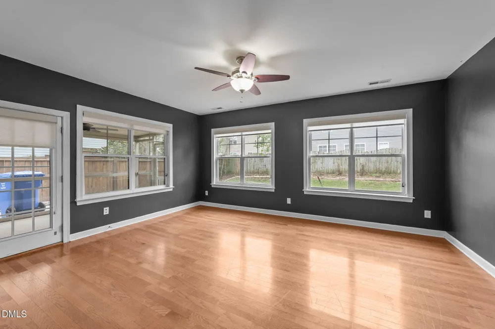 842 New Charleston Drive Fuquay Varina, NC 27526