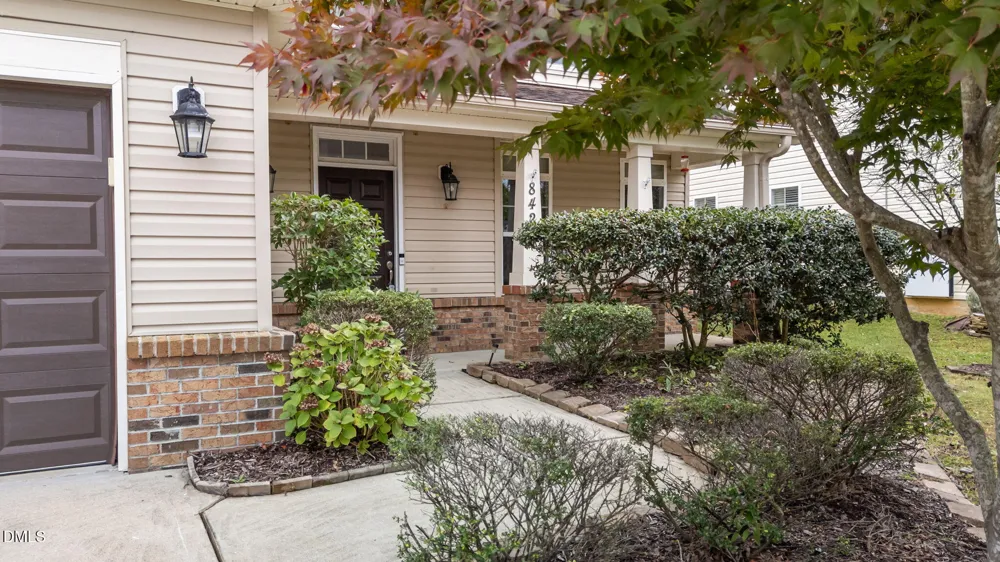 842 New Charleston Drive Fuquay Varina, NC 27526