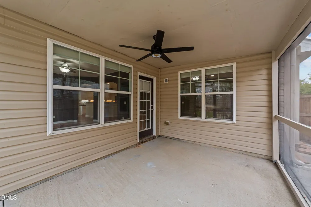 842 New Charleston Drive Fuquay Varina, NC 27526