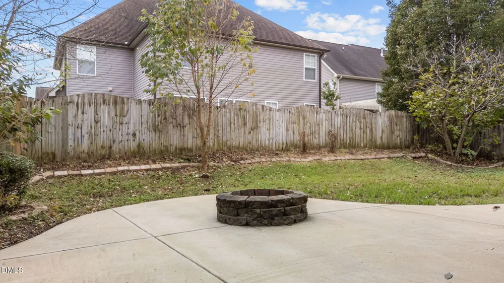 842 New Charleston Drive Fuquay Varina, NC 27526