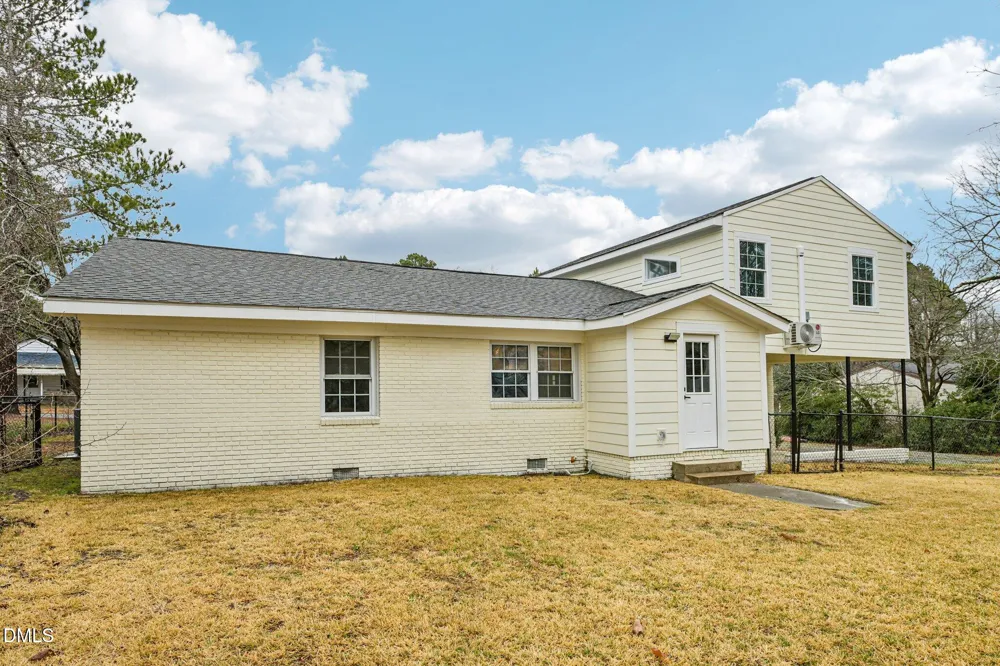 117 W Allen Street Four Oaks, NC 27524