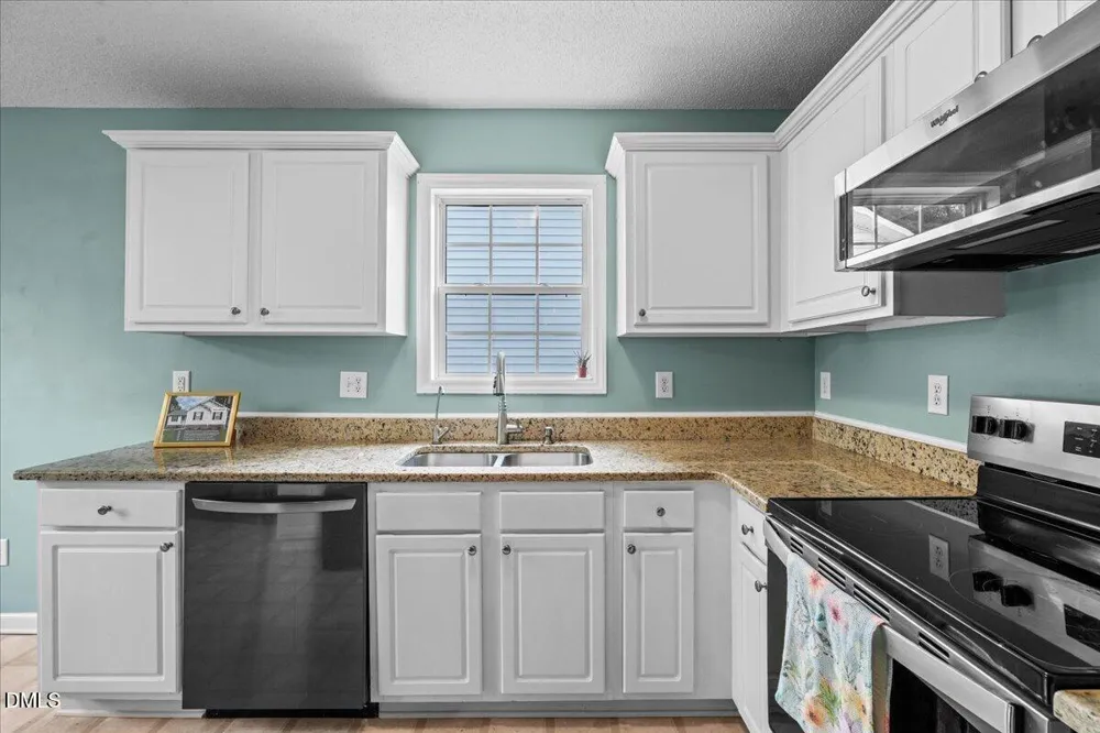629 Avondale Drive Clayton, NC 27520