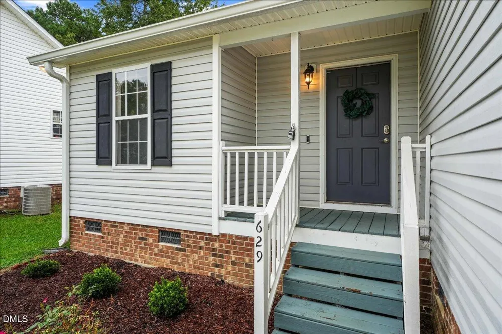 629 Avondale Drive Clayton, NC 27520