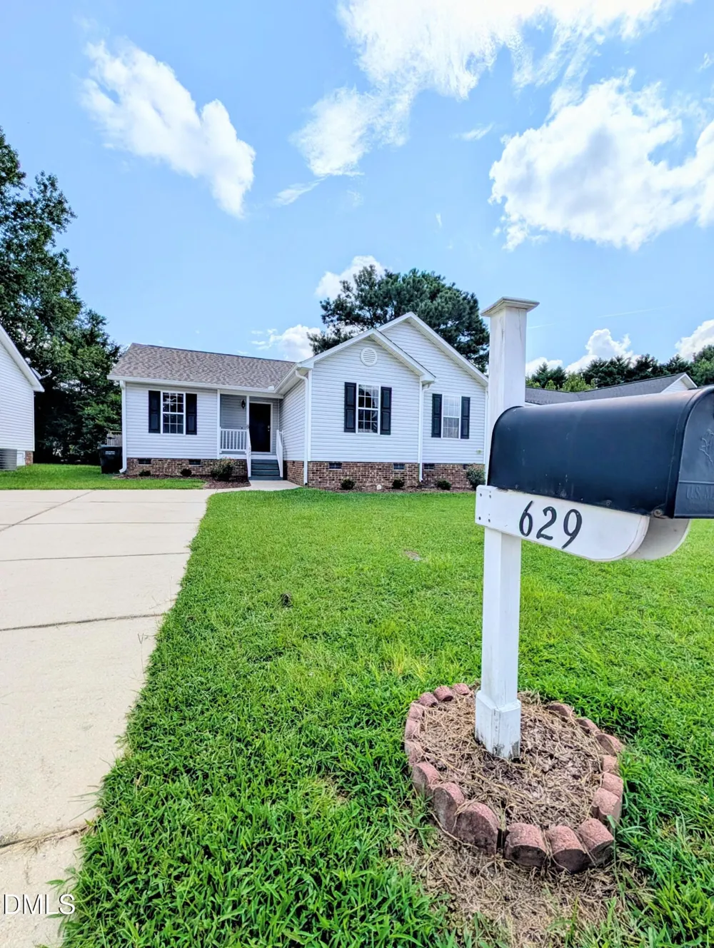 629 Avondale Drive Clayton, NC 27520