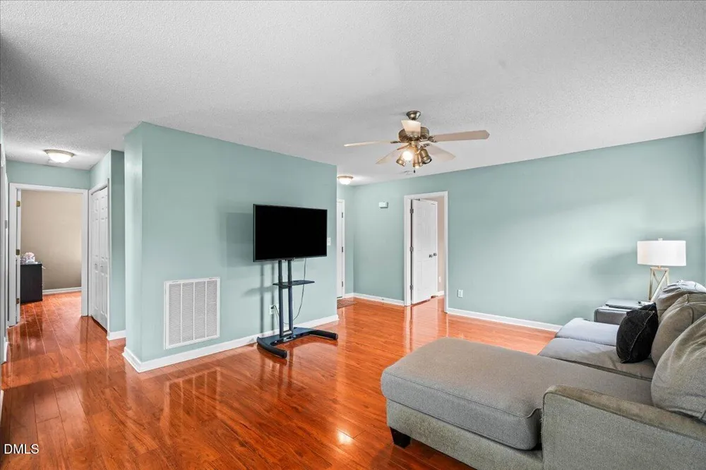 629 Avondale Drive Clayton, NC 27520