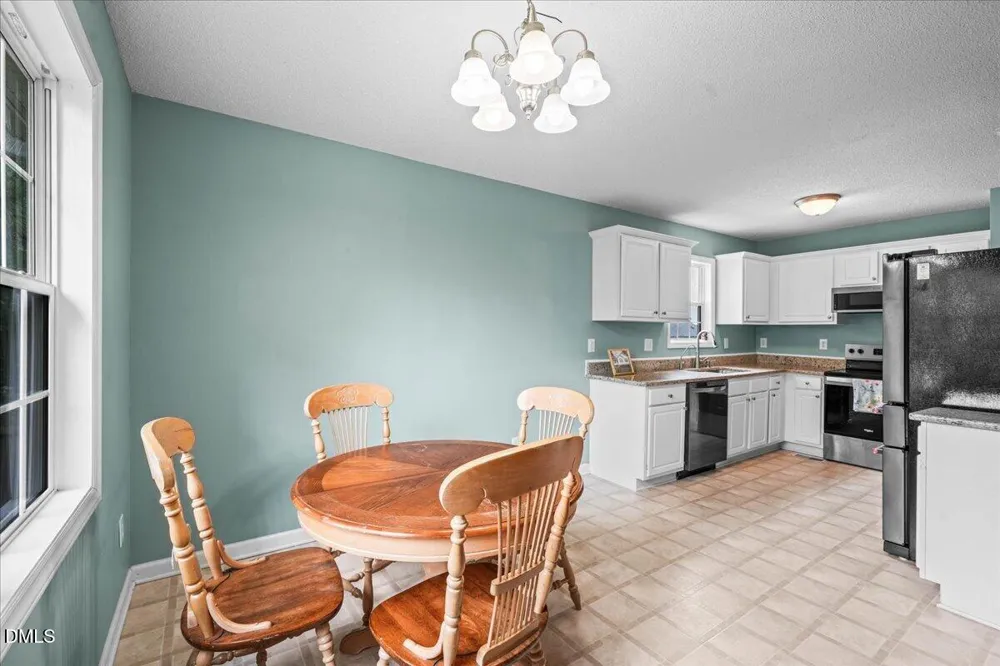 629 Avondale Drive Clayton, NC 27520
