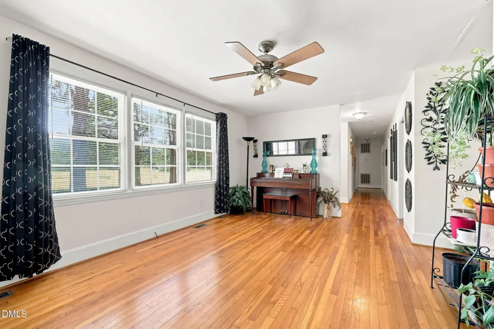 2136 Mountain Creek Road Oxford, NC 27565