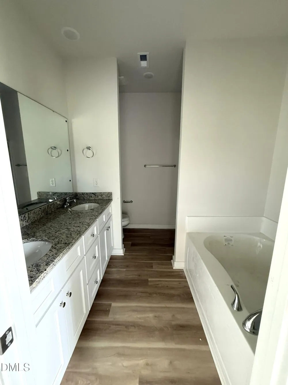 53 Finch Lane Four Oaks, NC 27524