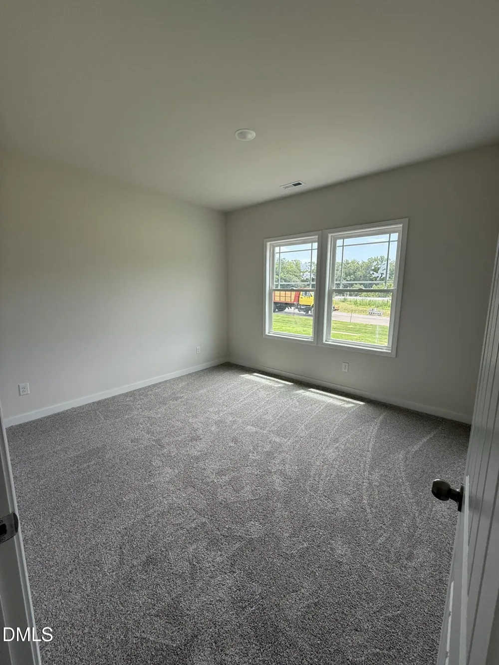 53 Finch Lane Four Oaks, NC 27524