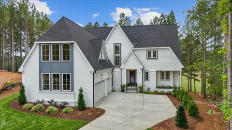 33 Blackhorn Court